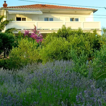 Lavanda Apartment *
